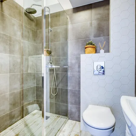 Apartman Full Location In Center Varsó